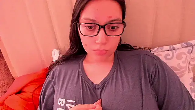 roniewester online show from April 2026 10:05:01 PM