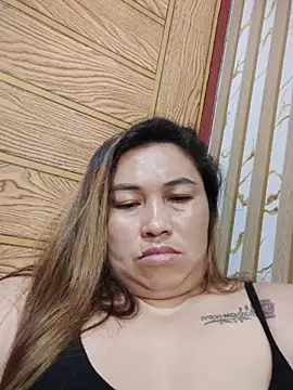 LalaiAsian online show from December 2025 01:43:02 AM