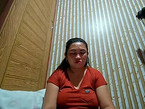 LalaiAsian online show from February 2026 05:03:01 PM