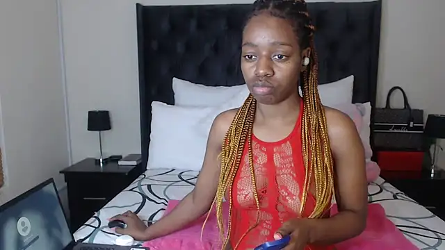 Snapshot of Sexynaughty_Gal chatting on January 2025 05:40:01 PM Sexynaughty Gal online show from January 2025 05:40:01 PM