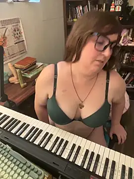 Snapshot of Adobe_Angel chatting on October 2025 09:58:02 PM Adobe Angel online show from October 2025 09:58:02 PM