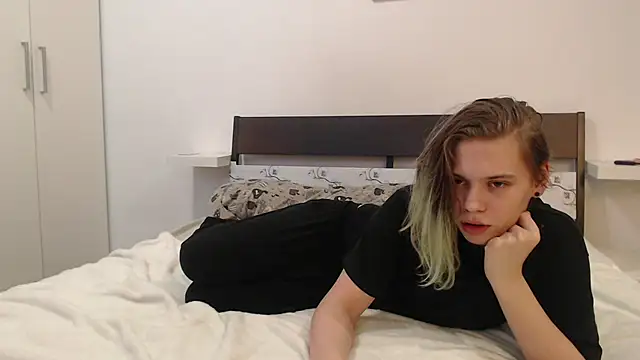 Snapshot of BlakeGumball chatting on March 2025 10:08:02 PM BlakeGumball online show from March 2025 10:08:02 PM