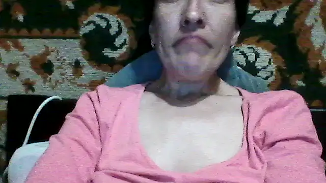 Snapshot of SunnyAmorre chatting on May 2026 07:52:01 PM SunnyAmorre online show from May 2026 07:52:01 PM