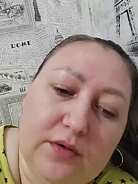 Snapshot of Rini333 chatting on November 2025 04:40:01 PM Rini333 online show from November 2025 04:40:01 PM