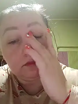 Rini333 online show from December 2025 09:30:01 PM