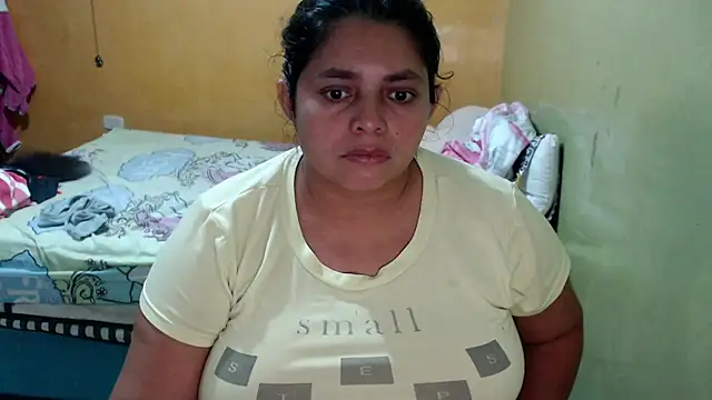 Snapshot of yulieth_bbw chatting on July 2026 01:24:02 AM yulieth bbw online show from July 2026 01:24:02 AM