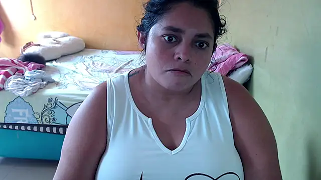 Snapshot of yulieth_bbw chatting on July 2026 05:48:02 PM yulieth bbw online show from July 2026 05:48:02 PM