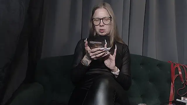 alexandra zaryanova online show from April 2026 09:45:01 AM