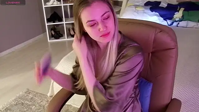 elinanortas online show from October 2025 01:12:02 AM