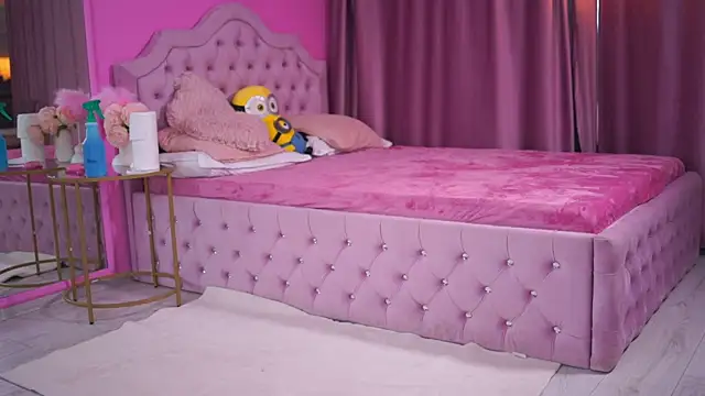 AshleySinn online show from October 2025 03:24:01 PM