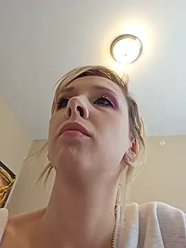 AmethystFoxx online show from June 2026 05:27:02 PM