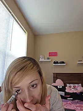 AmethystFoxx online show from June 2026 05:23:01 PM