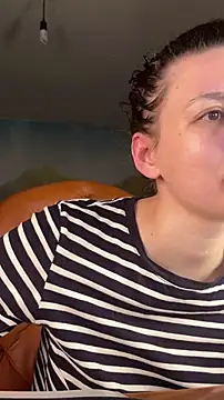 Snapshot of NinaVI chatting on December 2024 05:54:02 PM NinaVI online show from December 2024 05:54:02 PM