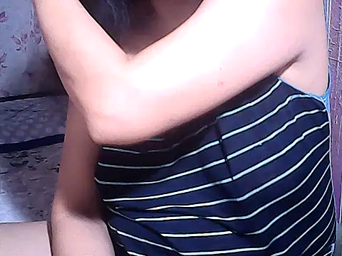 sweetsosie18 online show from October 2025 10:01:01 AM