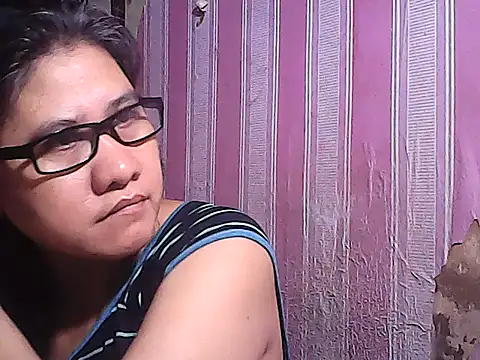 sweetsosie18 online show from October 2025 11:39:01 PM