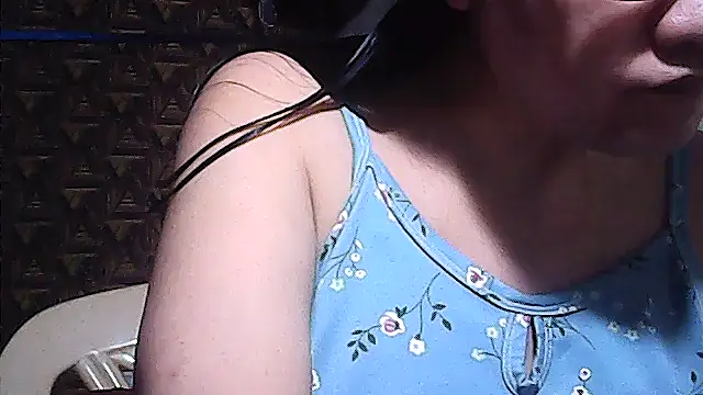 sweetsosie18 online show from April 2026 01:03:02 PM