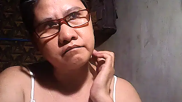 sweetsosie18 online show from May 2026 03:39:02 PM