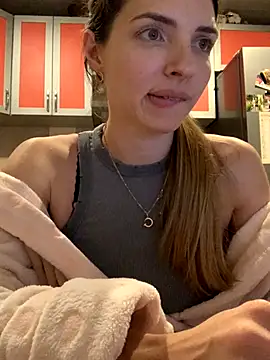 Snapshot of SeducingYoghourt chatting on December 2024 04:06:01 PM SeducingYoghourt online show from December 2024 04:06:01 PM