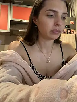 Snapshot of SeducingYoghourt chatting on December 2024 04:38:01 PM SeducingYoghourt online show from December 2024 04:38:01 PM