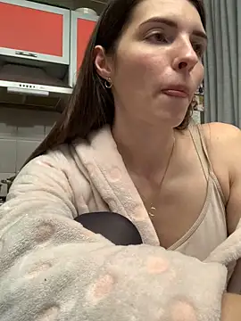 Snapshot of SeducingYoghourt chatting on January 2025 02:23:01 PM SeducingYoghourt online show from January 2025 02:23:01 PM