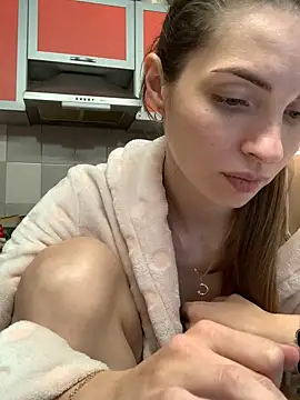 Snapshot of SeducingYoghourt chatting on January 2025 04:34:01 PM SeducingYoghourt online show from January 2025 04:34:01 PM