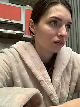 Snapshot of SeducingYoghourt chatting on January 2025 02:51:02 PM SeducingYoghourt online show from January 2025 02:51:02 PM