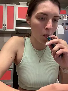 Snapshot of SeducingYoghourt chatting on March 2025 03:35:02 PM SeducingYoghourt online show from March 2025 03:35:02 PM