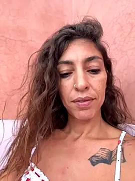 amanilouve online show from September 2025 04:50:01 PM