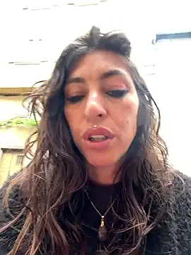 amanilouve online show from June 2026 09:41:02 AM