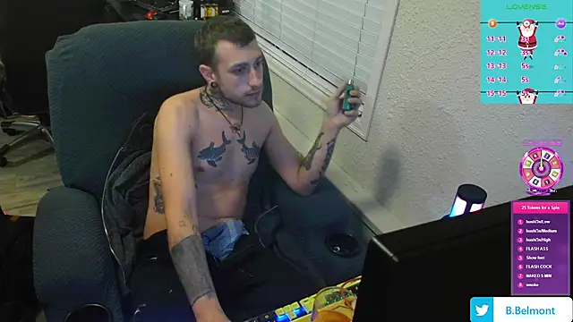 Snapshot of BobbyBelmont13 chatting on December 2024 09:44:01 AM BobbyBelmont13 online show from December 2024 09:44:01 AM