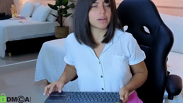 ROSE  15 online show from January 2026 11:49:01 AM