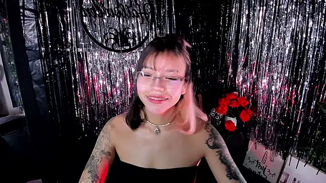 katalina garcia online show from November 2025 10:01:02 PM