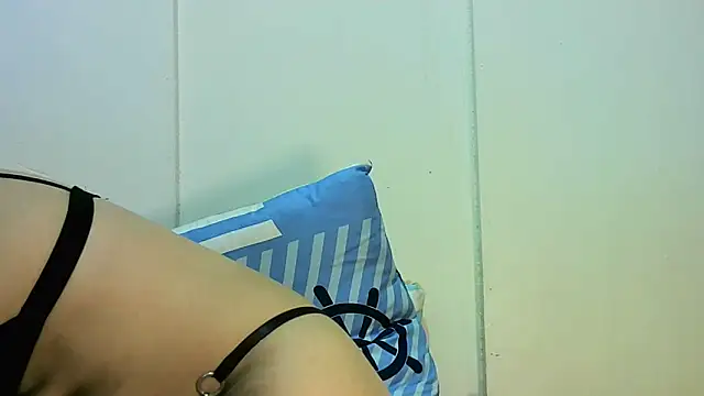 Snapshot of wildestsweetie chatting on February 2025 07:40:02 PM wildestsweetie online show from February 2025 07:40:02 PM