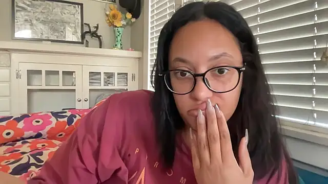 dreamyriri online show from March 2026 06:14:01 PM