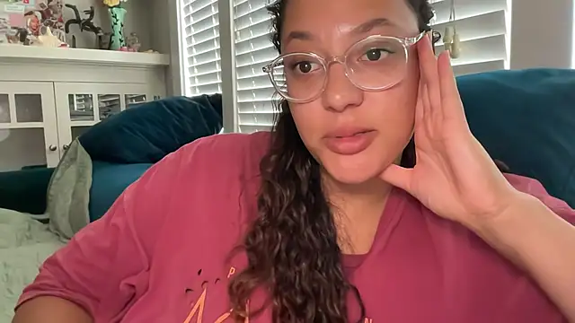 dreamyriri online show from June 2026 11:47:01 PM