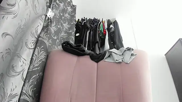 natalia hottman online show from May 2026 12:32:01 PM