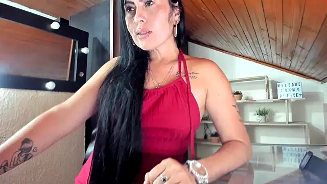 Snapshot of Tania_mature chatting on March 2025 12:31:01 AM Tania mature online show from March 2025 12:31:01 AM