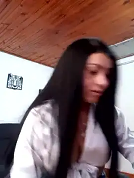 Snapshot of Tania_mature chatting on October 2025 05:46:01 PM Tania mature online show from October 2025 05:46:01 PM