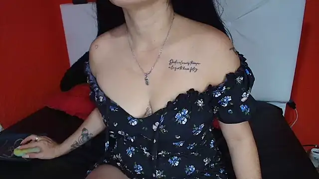 Snapshot of Tania_mature chatting on November 2025 05:13:01 PM Tania mature online show from November 2025 05:13:01 PM