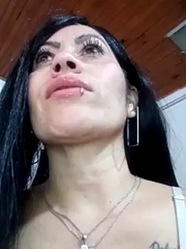 Tania mature online show from June 2026 05:39:01 PM