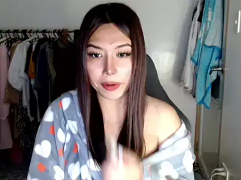 Snapshot of urqueendominant chatting on February 2025 03:53:01 AM urqueendominant online show from February 2025 03:53:01 AM