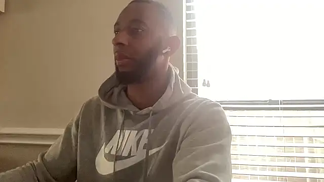 Snapshot of bosstang770 chatting on December 2024 04:10:02 PM bosstang770 online show from December 2024 04:10:02 PM