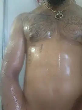 Snapshot of bosstang770 chatting on December 2024 09:43:01 PM bosstang770 online show from December 2024 09:43:01 PM