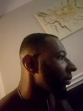 Snapshot of bosstang770 chatting on December 2024 02:43:02 AM bosstang770 online show from December 2024 02:43:02 AM