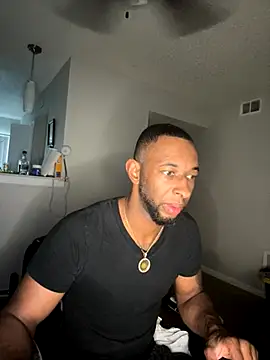 Snapshot of bosstang770 chatting on November 2025 10:45:01 PM bosstang770 online show from November 2025 10:45:01 PM