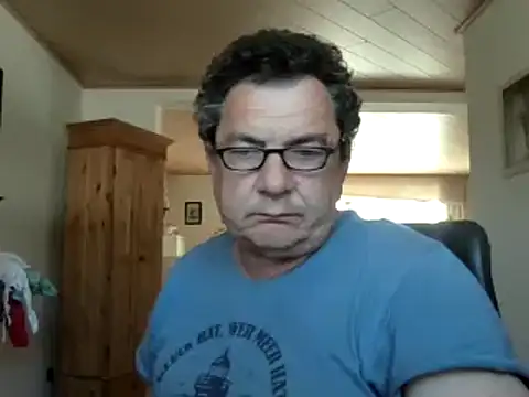 Nobbie444 online show from April 2026 01:38:02 PM