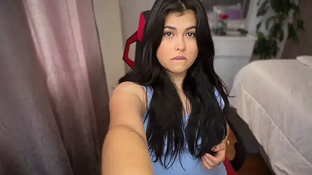 Alyaa s online show from February 2026 07:18:01 PM