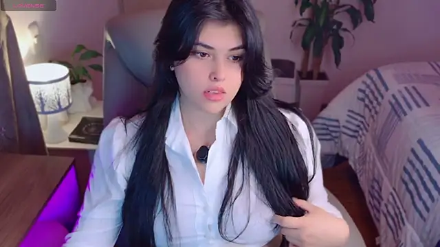 Alyaa s online show from April 2026 02:59:01 AM