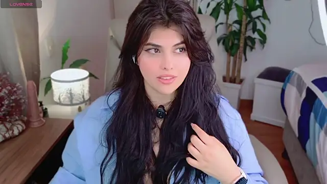 Alyaa s online show from June 2026 01:48:02 PM