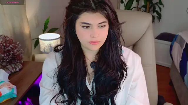 Alyaa s online show from June 2026 01:45:01 PM